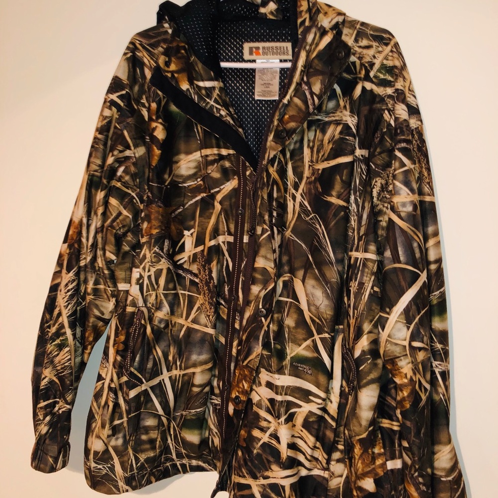 Men’s Russell Outdoors camo jacket